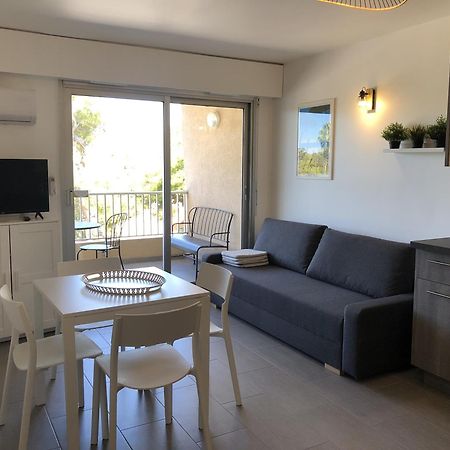 Holidays Hyères Стая снимка
