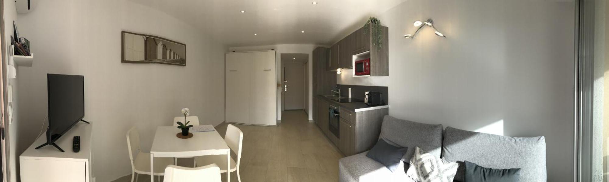 Holidays Hyères Стая снимка