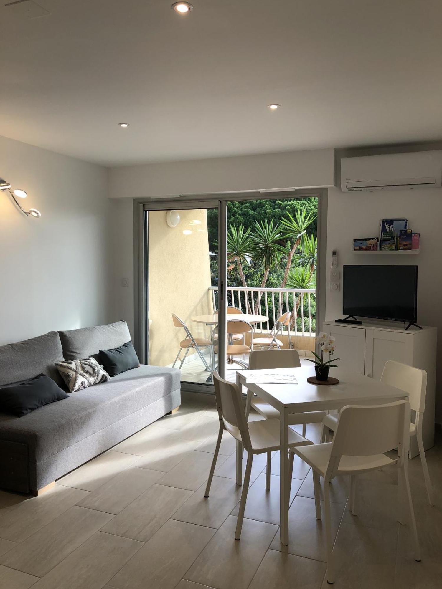Holidays Hyères Стая снимка