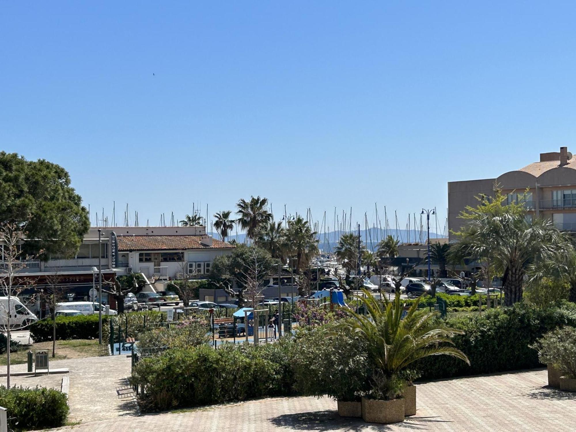 Holidays Hyères Стая снимка